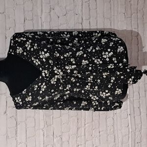 LUSH medium flow top with tie in front chest area